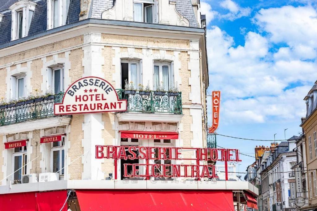 Hotel & Restaurant Le Central Trouville Exterior foto